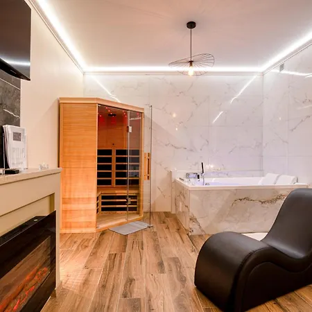 Apartment Intime Et Sauna Au Coeur De